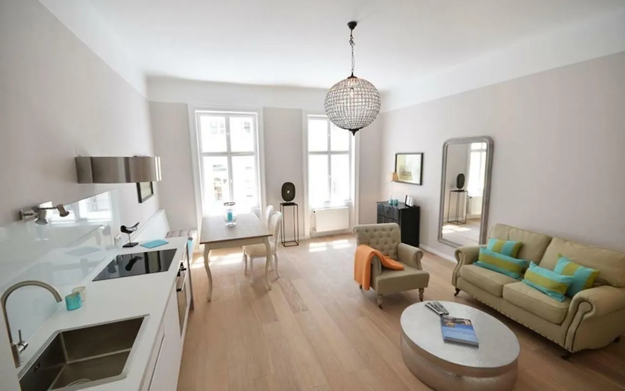 Vienna Residence | Modern, Bright Business Apartment In Vienna City Center, Alsergrund 0*,
